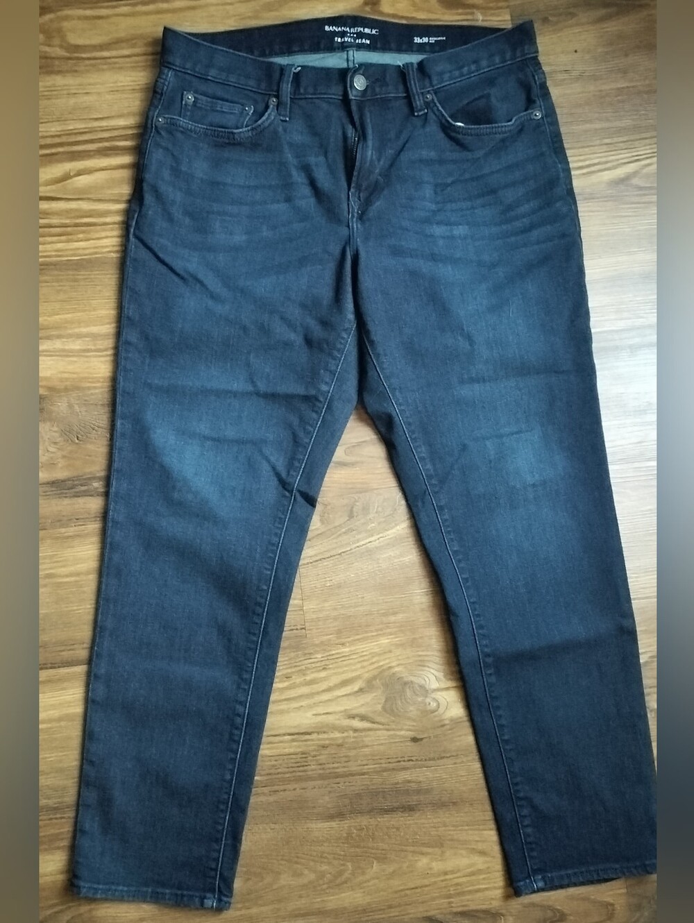 Banana Republic Men's Traveler Jeans Athletic Fit Dark Wash  Super Soft Stretch